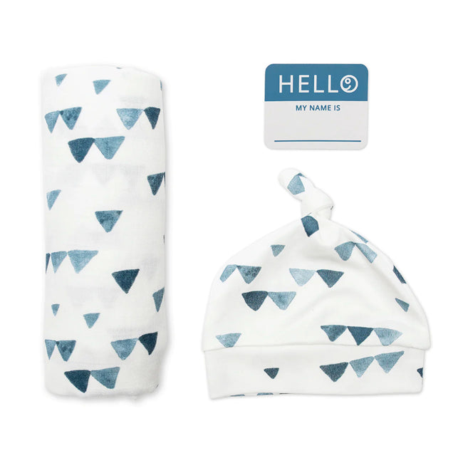 Lulujo Hello World Blanket + Knotted Hat - Navy Triangles