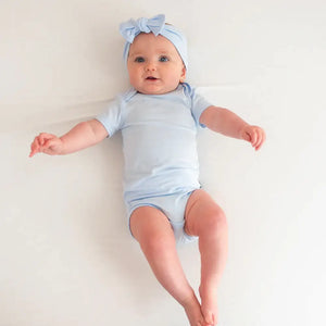 Kyte Baby Short Sleeve Bodysuit in Mist
