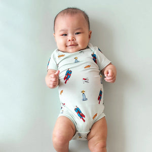 Kyte Baby Short Sleeve Bodysuit in Superman