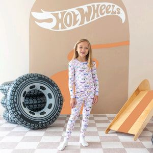 Kyte Baby Long Sleeve Pajamas in Sparkles and Speed