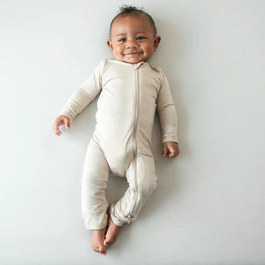 Kyte Baby Zippered Romper in Bisque