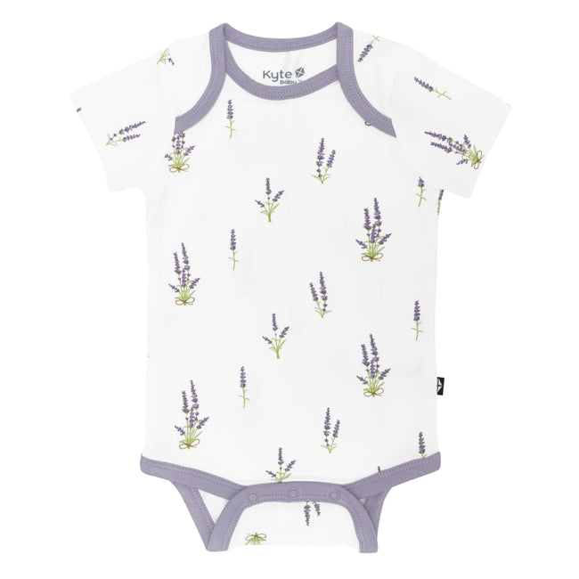 Kyte Baby Short Sleeve Printed Bodysuit in Lavender - Baby Charlotte Canada