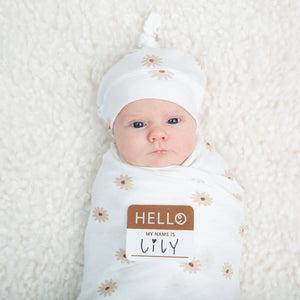 Lulujo Hello World Blanket + Knotted Hat - Daisies