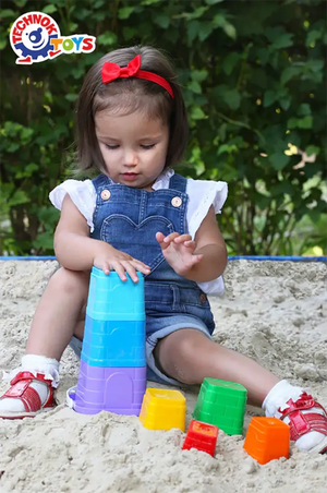 Technok 7 Piece Stacking Cups Set