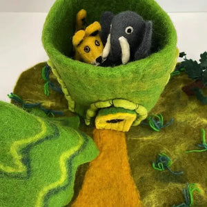 The Winding Road Playhouse - Jungle Hut