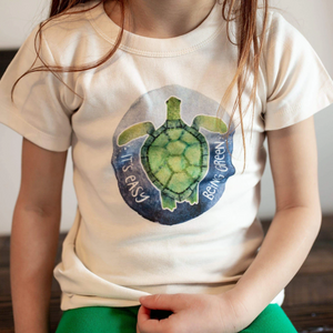 finn and emma graphic tee - turtle