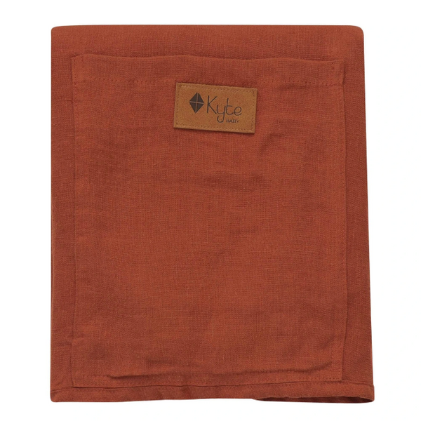 Kyte Baby Linen Ring Sling in Cinnamon with Rose Gold Rings Baby Charlotte Canada
