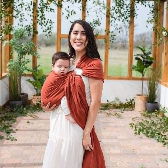 Kyte Baby Linen Ring Sling in Cinnamon with Rose Gold Rings Baby