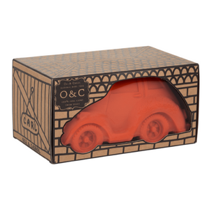 oli & carol carl the XL car